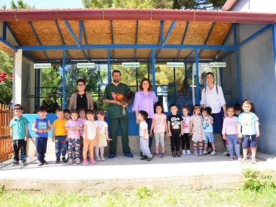 Anaokulu öğrencilerine tarım dersi