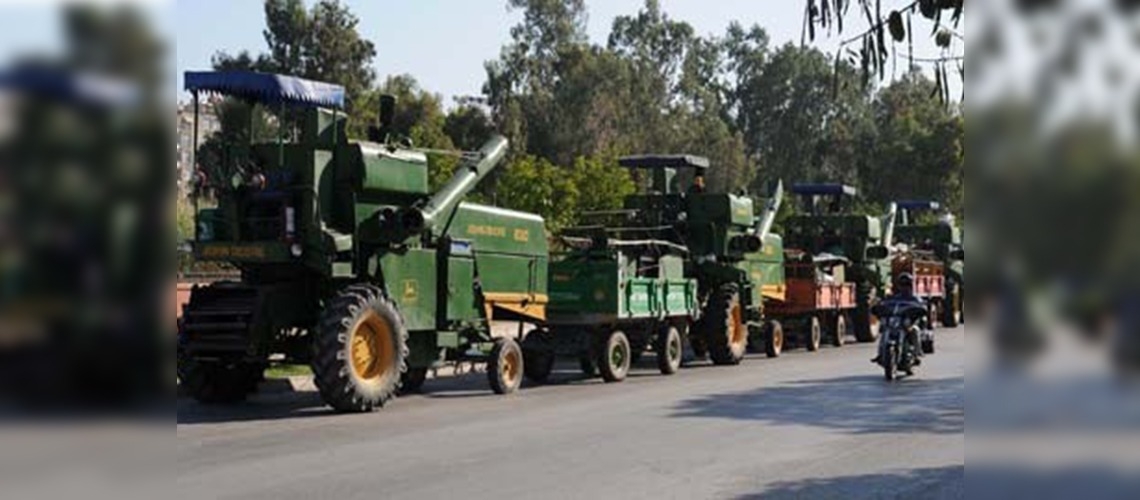 Biçerdöver operatörlerinin çileli yolculuğu 