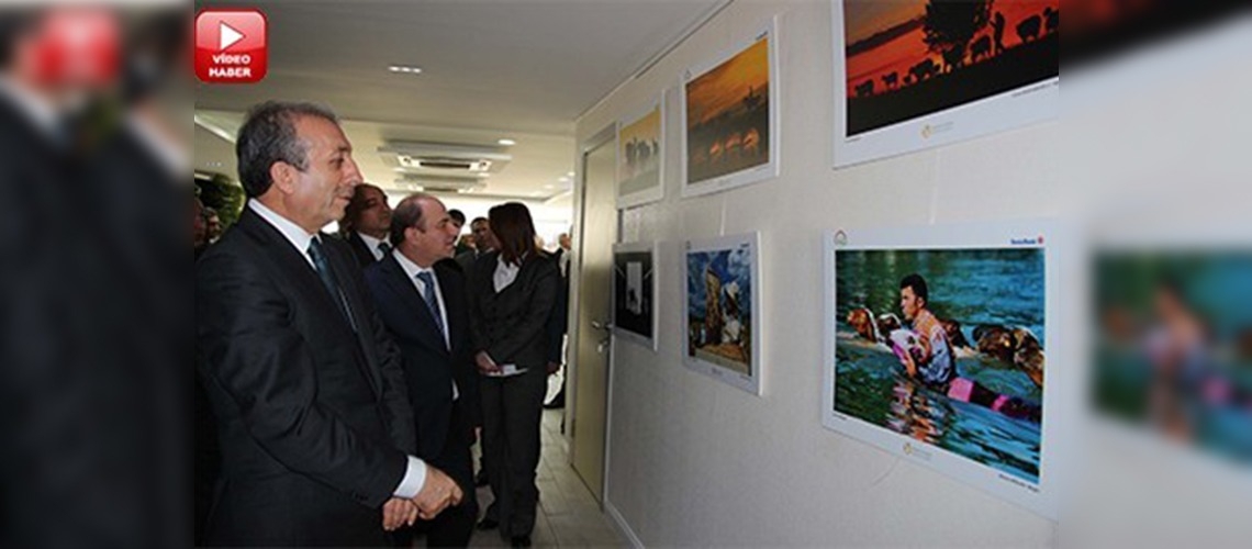 Eker, Antalyada Tarım ve İnsan Fotoğraf Sergisini açtı