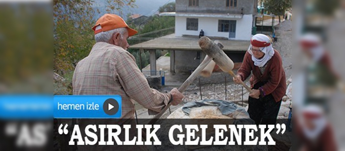 Antalyada asırlık buğday dövme geleneği