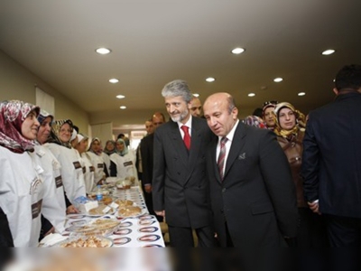 1 lokma ekmek ile nefis tatlar yemek yarışması 