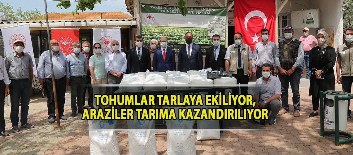 Tohumlar tarlaya ekiliyor, araziler tarıma kazandırılıyor